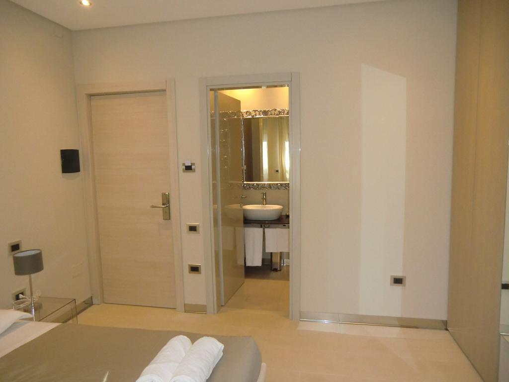 B&Beach Cagliari Guest House Room photo